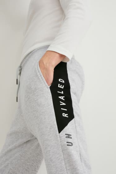 Men - Joggers - light gray-melange