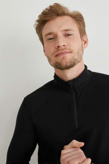 Men - Ski base layer - black