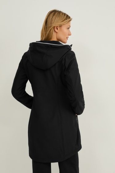 Dámské - Softshellová těhotenská bunda s kapucí - nosící - černá