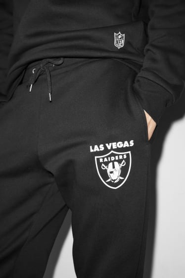 Mężczyźni - CLOCKHOUSE - spodnie dresowe - Las Vegas Raiders - czarny