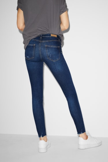 Dospívající a mladí - CLOCKHOUSE - skinny jeans - mid waist - džíny - modré