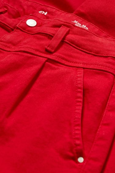 Femei - Mom jeans - roșu