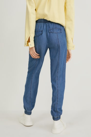 Women - Tapered jeans jeans - blue denim