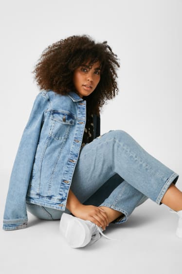 Teens & young adults - CLOCKHOUSE - boyfriend jeans - mid waist - denim-light blue