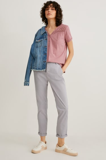 Women - Cloth trousers with belt - tapered fit - light gray