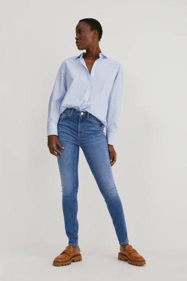 Femmes - Skinny jean - high waist - jean galbant - jean bleu