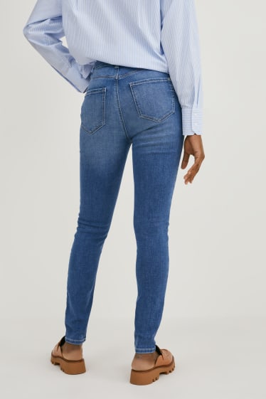 Femmes - Skinny jean - high waist - jean galbant - jean bleu