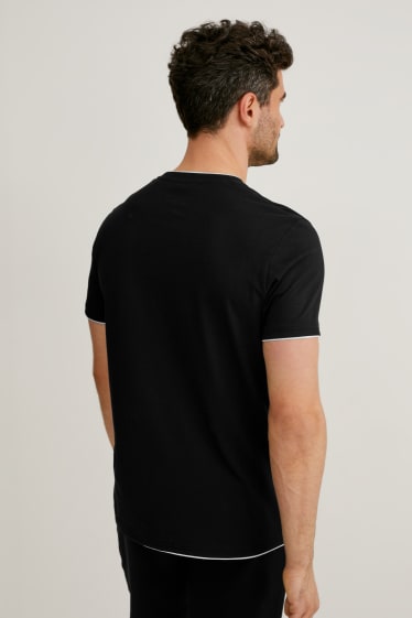 Men - Active T-shirt - 2-in-1 look - black