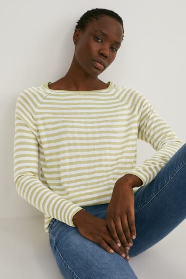 Women - Fine knit jumper - striped - white / green