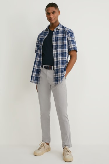 Pánské - Kalhoty chino s páskem - regular fit - LYCRA® - šedá