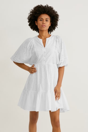 Damen - A-Linien Kleid - bestickt - weiß