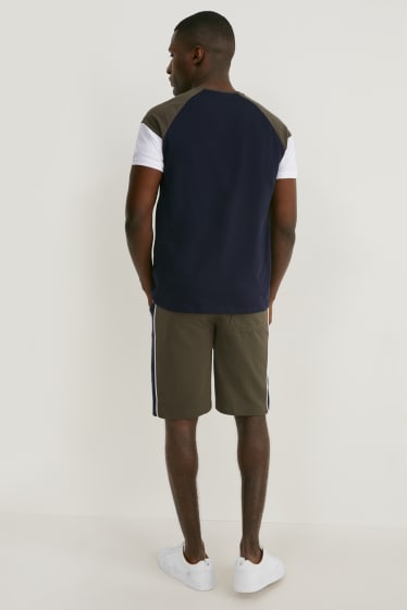 Heren - Set - T-shirt en sweatshort - 2-delig - donkergroen