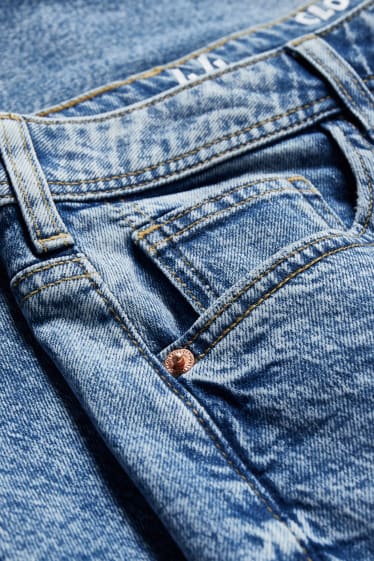 Ragazzi e giovani - CLOCKHOUSE - mom jeans - a vita alta - jeans blu