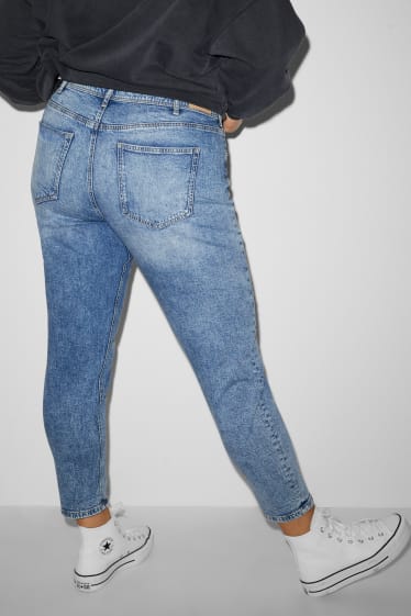 Ragazzi e giovani - CLOCKHOUSE - mom jeans - a vita alta - jeans blu
