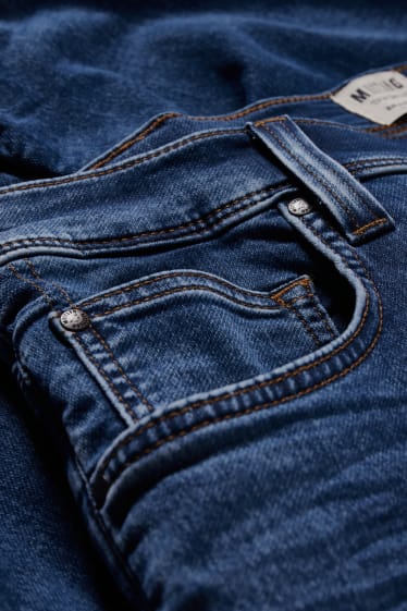 Mężczyźni - MUSTANG - szorty dżinsowe - Chicago - dżins-niebieski