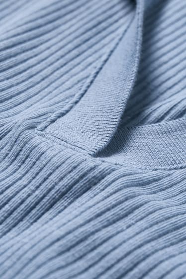 Women - Maternity dress - light blue