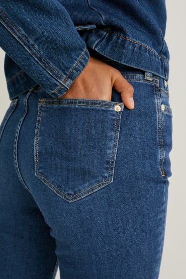 Women - Straight jeans - high waist - blue denim