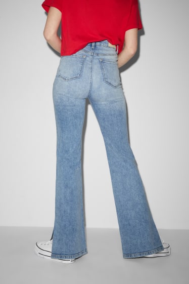 Dámské - CLOCKHOUSE - flare jeans - high waist - džíny - světle modré