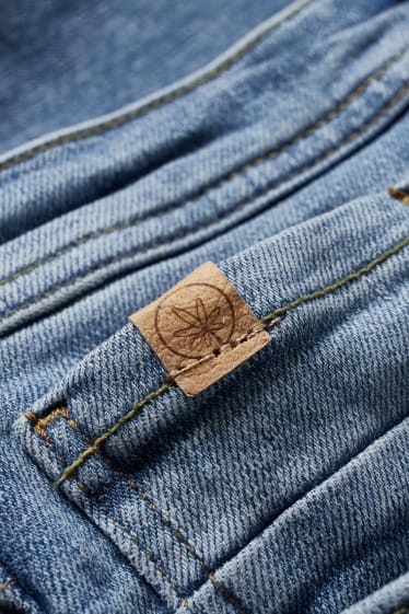 Bărbați - Slim jeans - cu fibre de cânepă - LYCRA® - denim-albastru