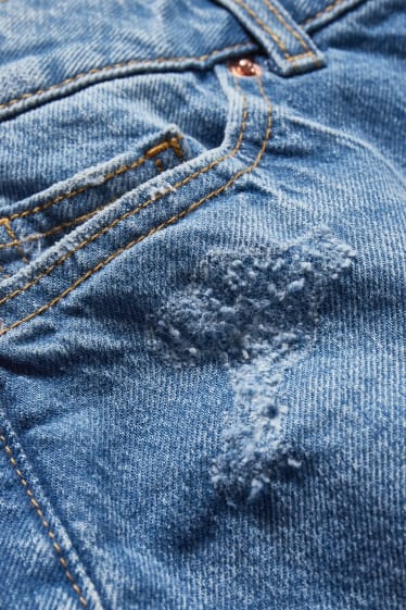 Teens & Twens - CLOCKHOUSE - Jeans-Shorts - High Waist - LYCRA® - jeansblau