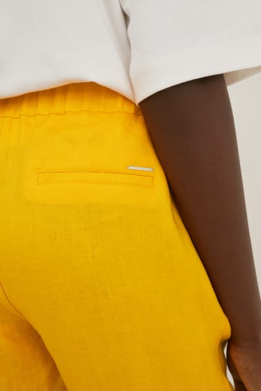 Women - Linen trousers - slim fit - yellow