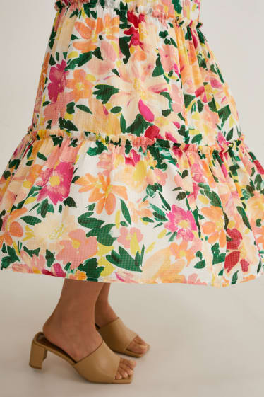 Mujer - falda - de flores - multicolor