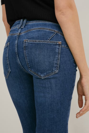 Femmes - Bermudas en jean - mid waist - effet push-up - jean bleu