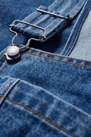 Damen - CLOCKHOUSE - Jeans-Latzshorts - jeansblau