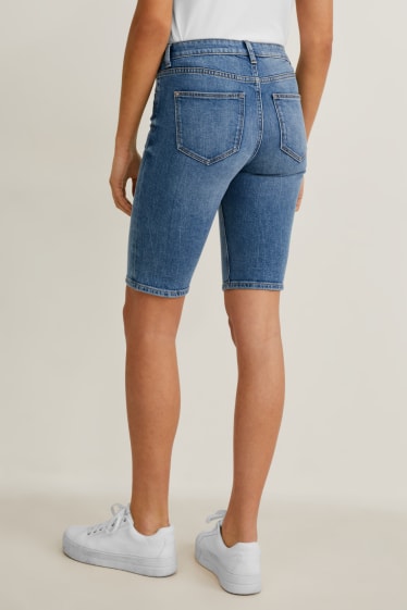 Women - Denim bermuda shorts - mid-rise waist - LYCRA® - denim-blue