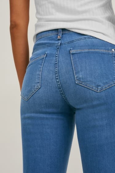 Femmes - Jean flared - mid waist - jean bleu