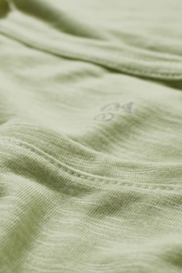 Femei - Tricou Basic - verde mentă