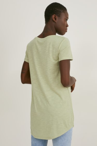 Femei - Tricou Basic - verde mentă
