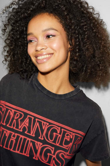 Mujer - CLOCKHOUSE - camiseta - Stranger Things - gris oscuro