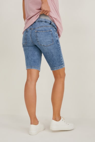 Femmes - Bermuda en jean de grossesse - jean bleu clair
