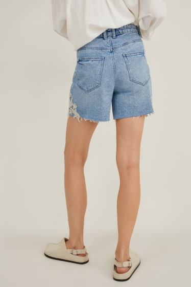 Dames - Korte spijkerbroek - high waist - gerecyclede stof - jeanslichtblauw