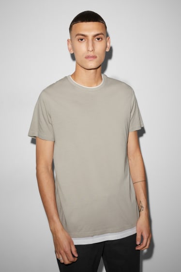 Men - CLOCKHOUSE - T-shirt - 2-in-1 look - taupe