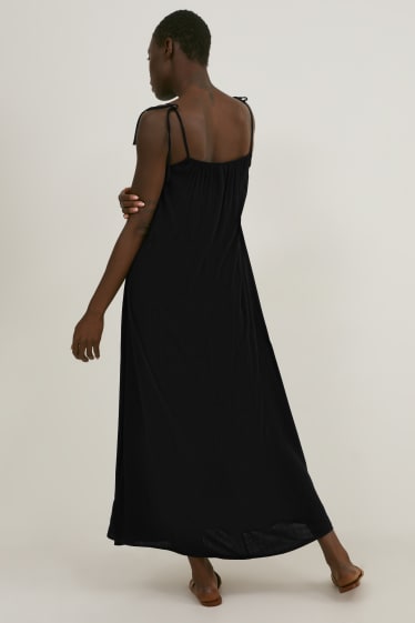 Women - A-line dress - black