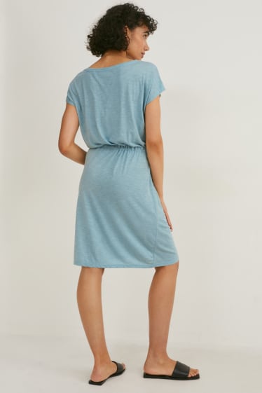 Damen - Basic-T-Shirt-Kleid - mintgrün