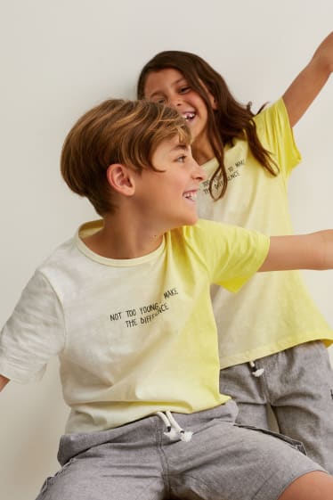 Kinderen - T-shirt - genderneutraal - geel