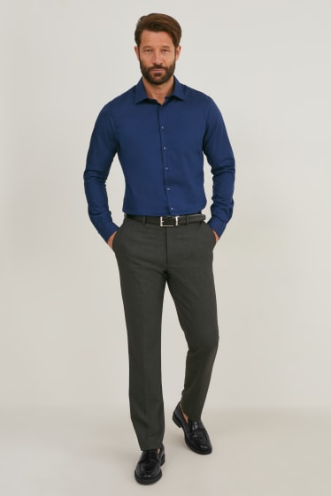 Uomo - Camicia business - slim fit - colletto all’italiana - facile da stirare - blu scuro