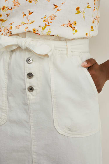 Femmes - Jupe en jean - blanc