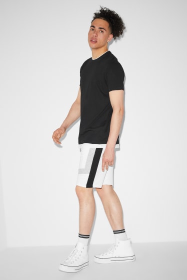 Men - CLOCKHOUSE - sweat shorts - white