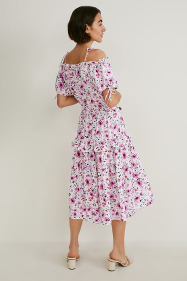 Women - Fit & flare dress - floral - white / rose