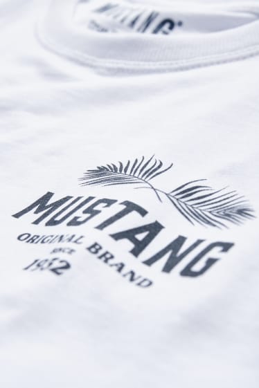 Mężczyźni - MUSTANG - T-shirt - biały