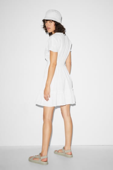 Damen - CLOCKHOUSE - Fit & Flare Kleid - weiss