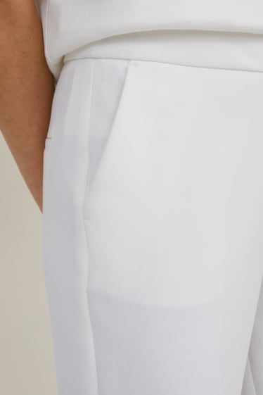 Femei - Pantaloni office - talie medie - straight fit - alb