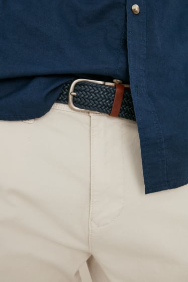 Hommes - Chino avec ceinture - regular fit - LYCRA® - crème