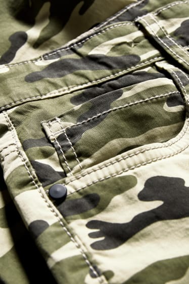 Niños - Shorts cargo - camuflaje