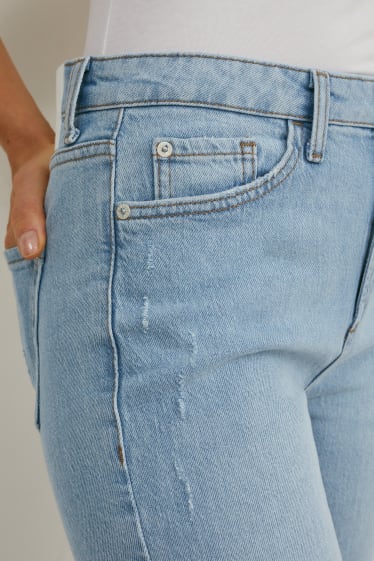 Kobiety - Szorty bermudy dżinsowe - wysoki stan - LYCRA® - dżins-jasnoniebieski