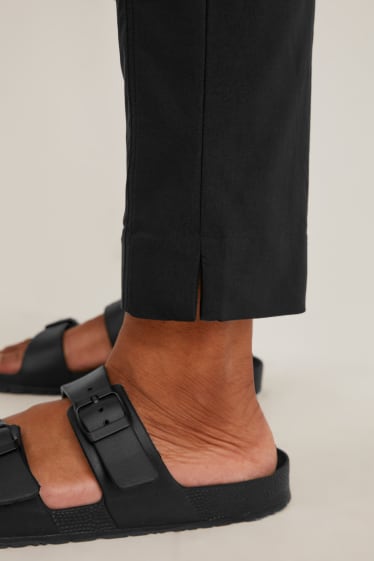 Dames - Capri broek - mid waist - slim - zwart